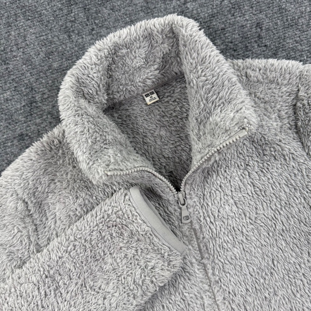 Uniqlo Fleece Jacket XS Gray Fluffy Yarn Full Zip Women